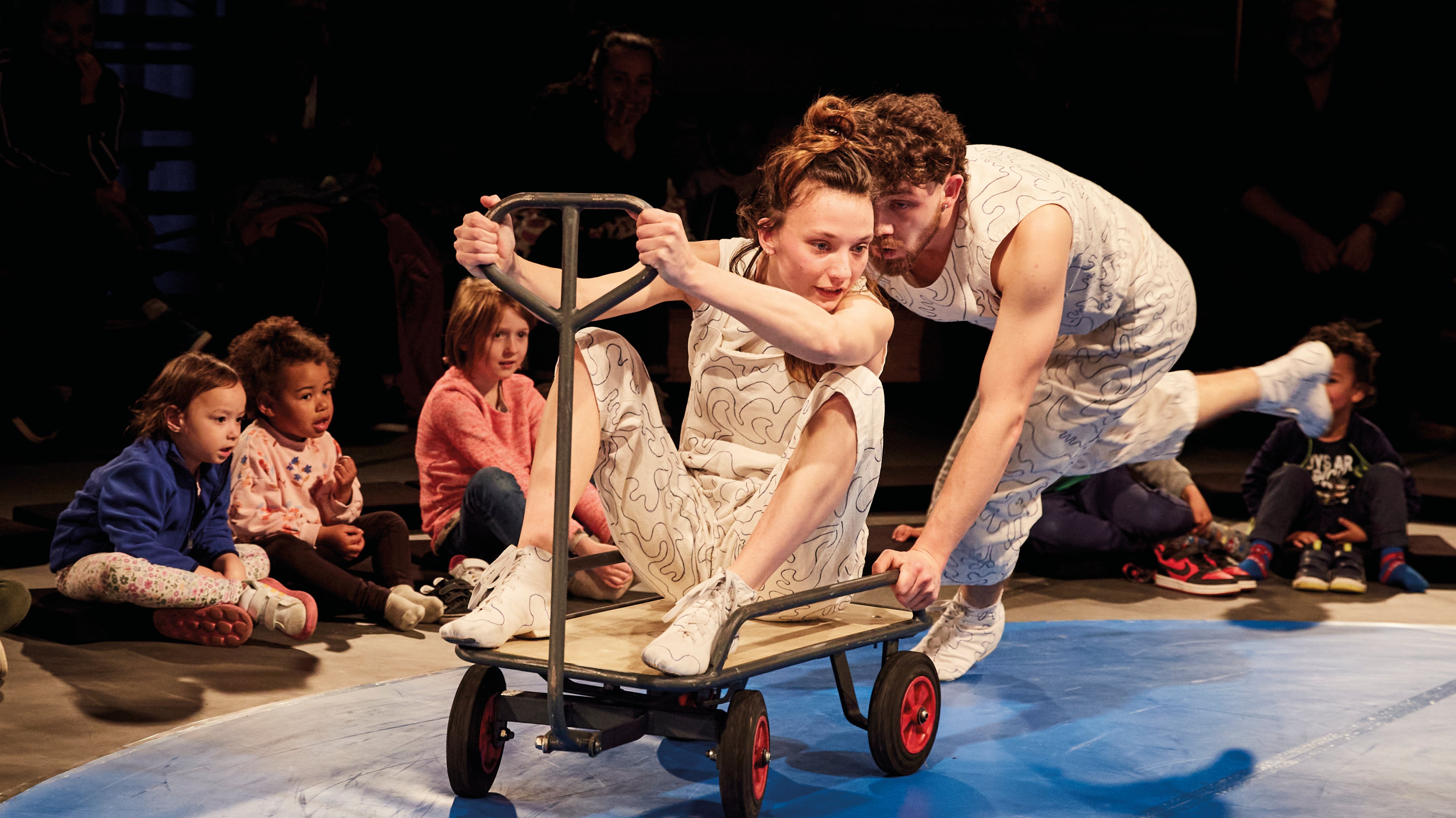 JP_05_Un loup pour l'Homme© Valérie Frossard.jpg